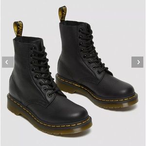 1460 WOMEN'S PASCAL VIRGINIA LEATHER BOOTS